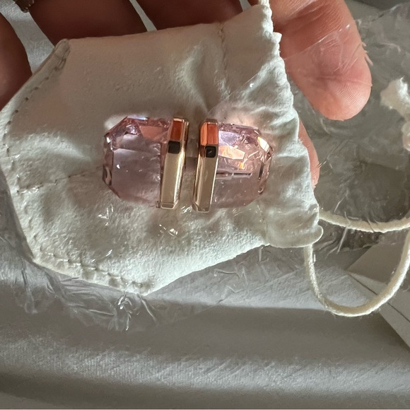 Swarovski Lucent stud earrings
Pink, Rose gold-tone plated - Picture 9 of 9